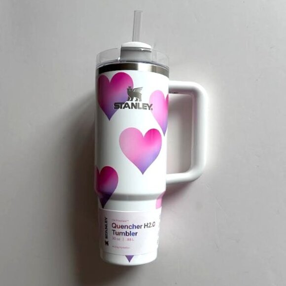 Stanley X Target Valentine's Day 30 oz Quencher Tumbler Frost Heart Gradient - Picture 5 of 9
